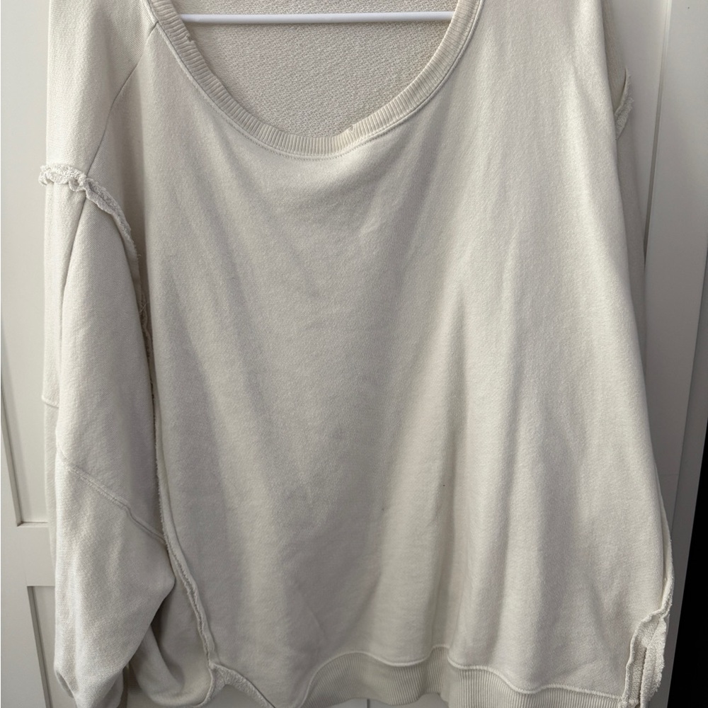 Free People Cream Oversized Sweatshirt ✨